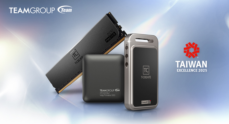 03_D700-card_800x435